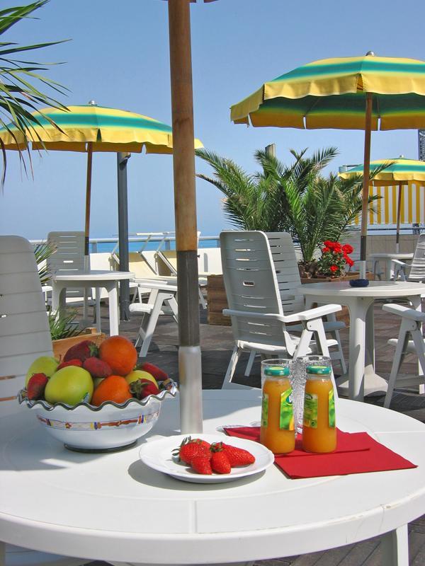 Hotel Igea Spiaggia Беллария-Иджеа-Марина Экстерьер фото